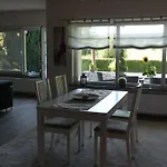 With 2 Bedrooms Semesterbostad Ahrdt